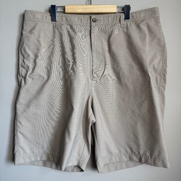 Ashworth Weather Systems Mens Performance Outdoor Golf Shorts Beige/Tan Size 40 - Picture 1 of 16